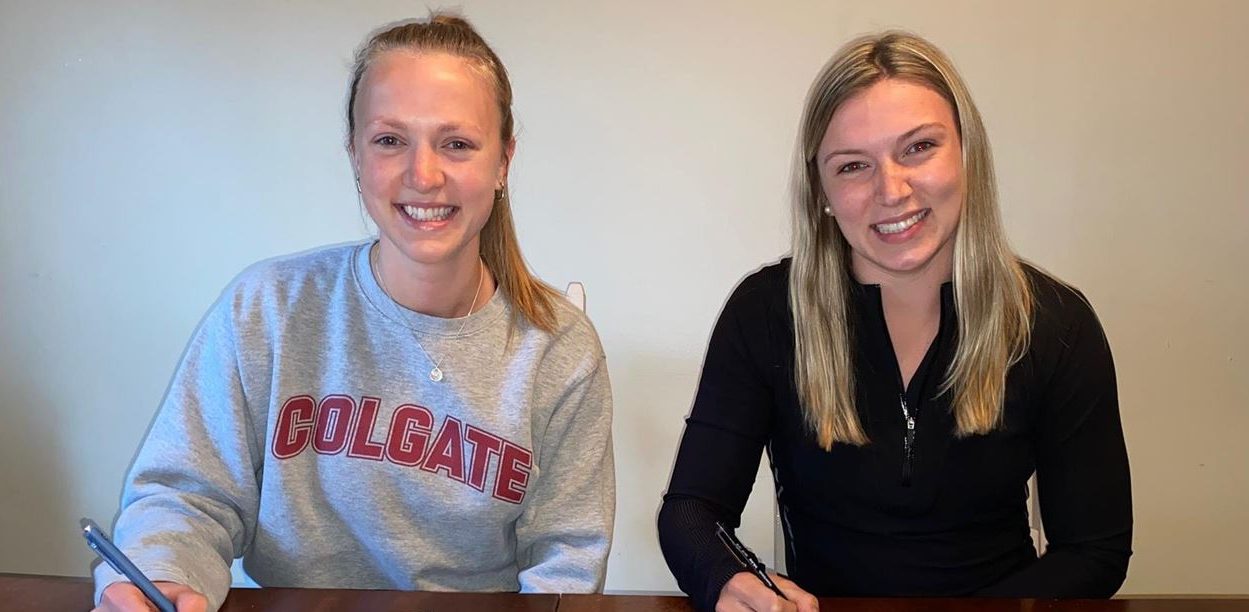 https://gocolgateraiders.com/news/2021/4/26/womens-ice-hockey-larose-wood-sign-professional-contracts.aspx