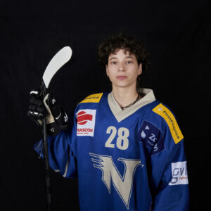 NHA_PFWL_Nora Fornasier #28 – attaquante