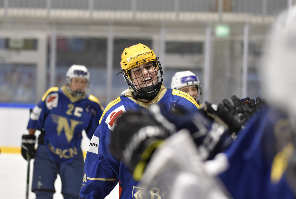 Les visages de la NHA_Hockey féminin