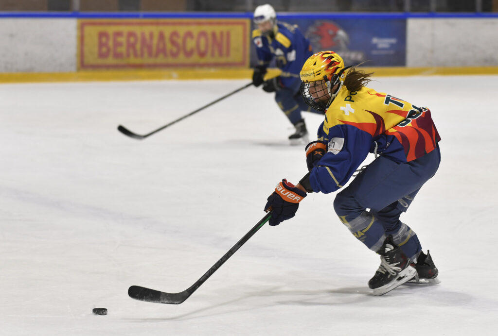 Les visages de la NHA_Hockey féminin_Alexandria Weiss