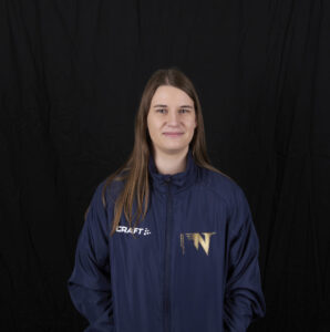 Ophélie Ryser, assistante coach de l'équipe PFWL de la Neuchâtel Hockey Academy