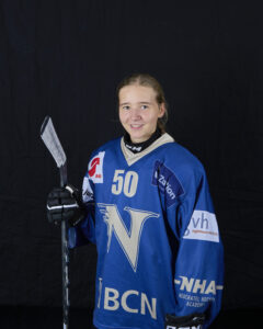 Abygaël Lambert, joueuse de l'équipe SWHL C de la Neuchâtel Hockey Academy