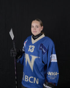 Kayla Steiner, joueuse de l'équipe SWHL D de la Neuchâtel Hockey Academy