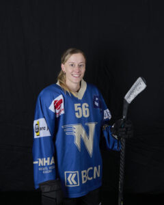 Laura Werro, joueuse de l'équipe SWHL D de la Neuchâtel Hockey Academy