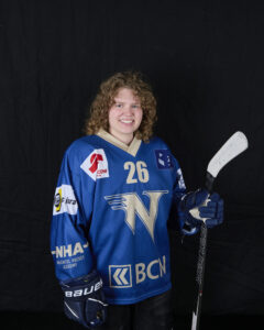 Lavinia Kunz, joueuse de l'équipe SWHL C de la Neuchâtel Hockey Academy